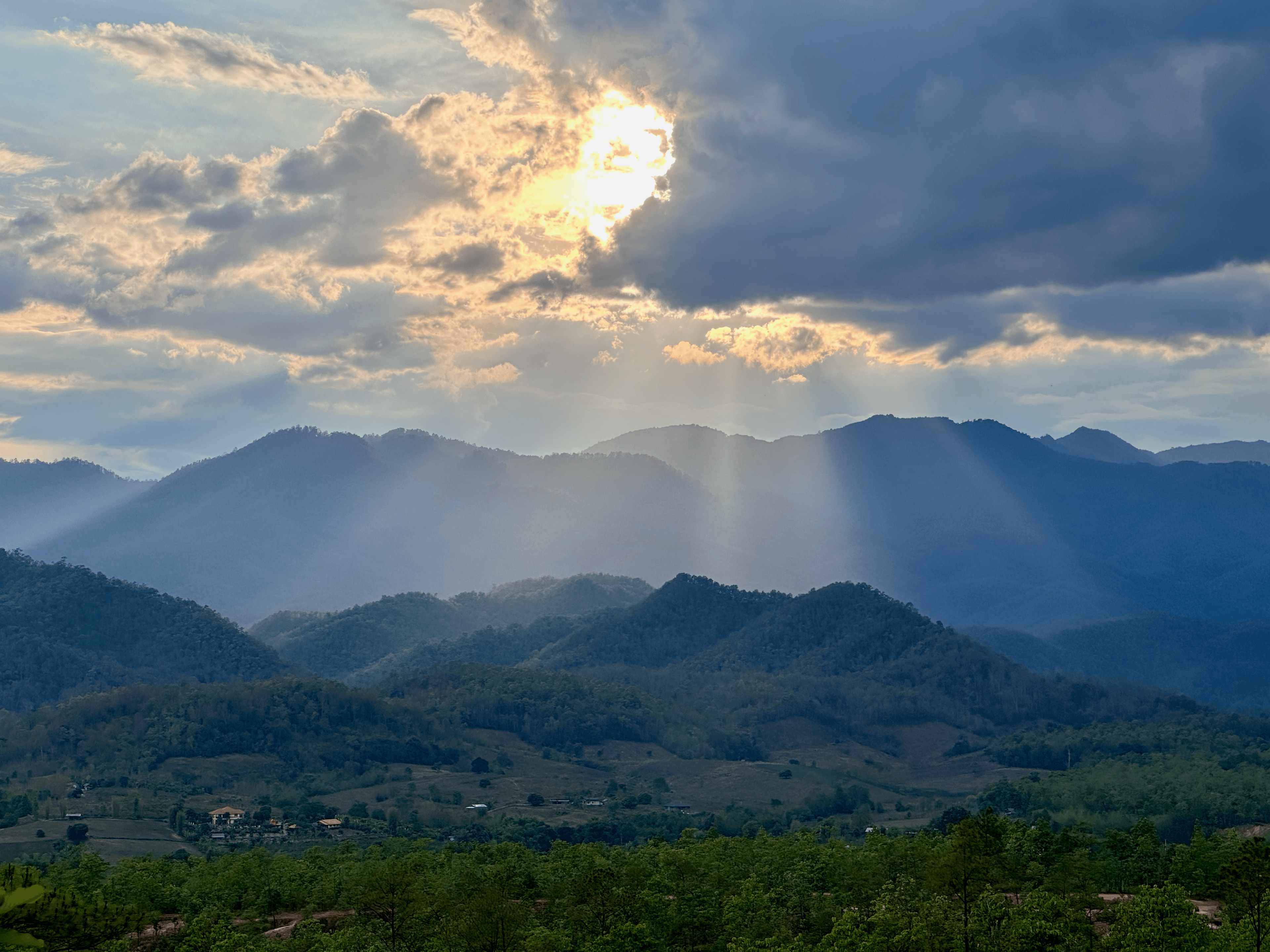 Sunset over the Pai Canyon vista